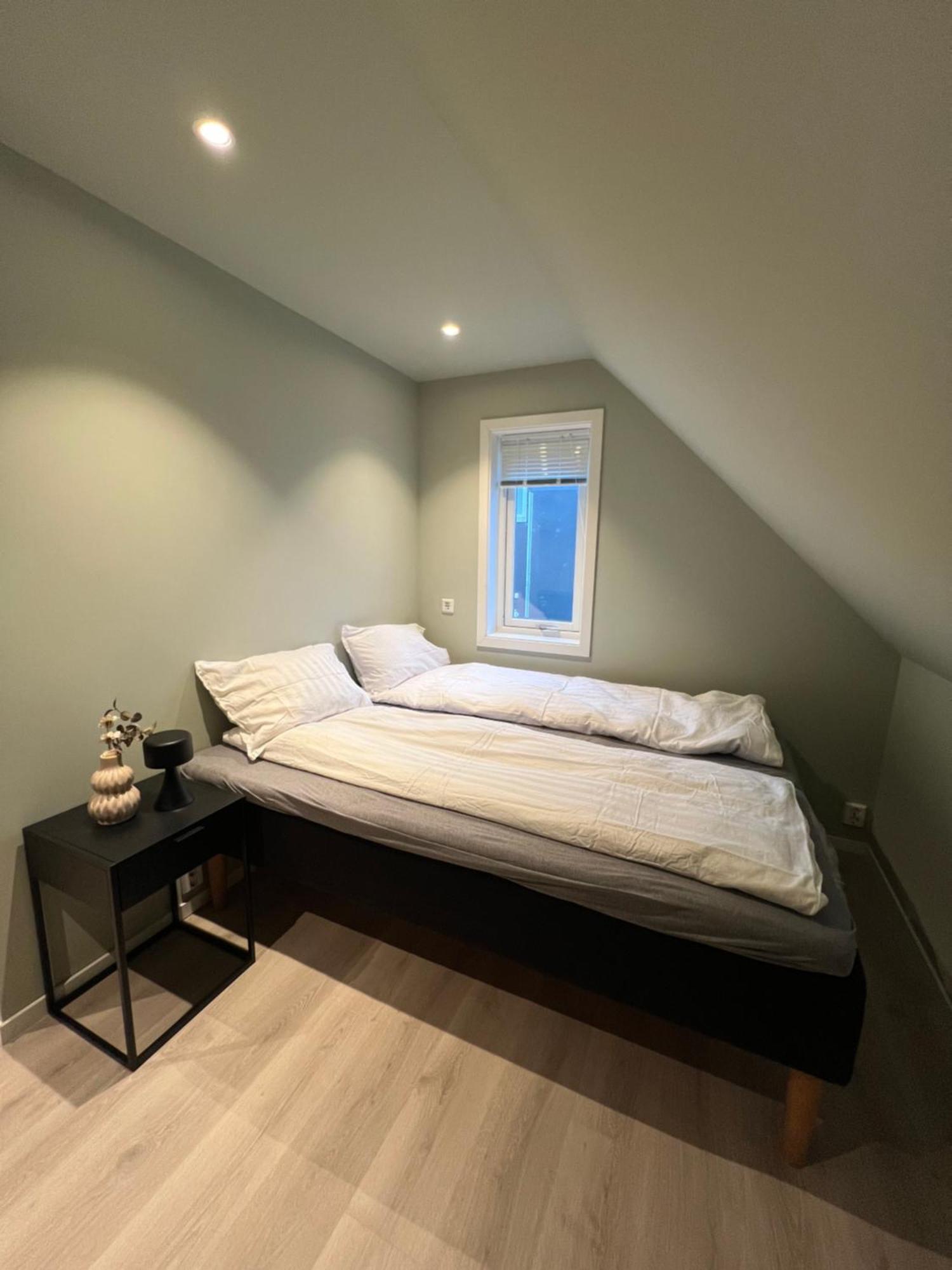 Central Apartment In Svolvær Kültér fotó